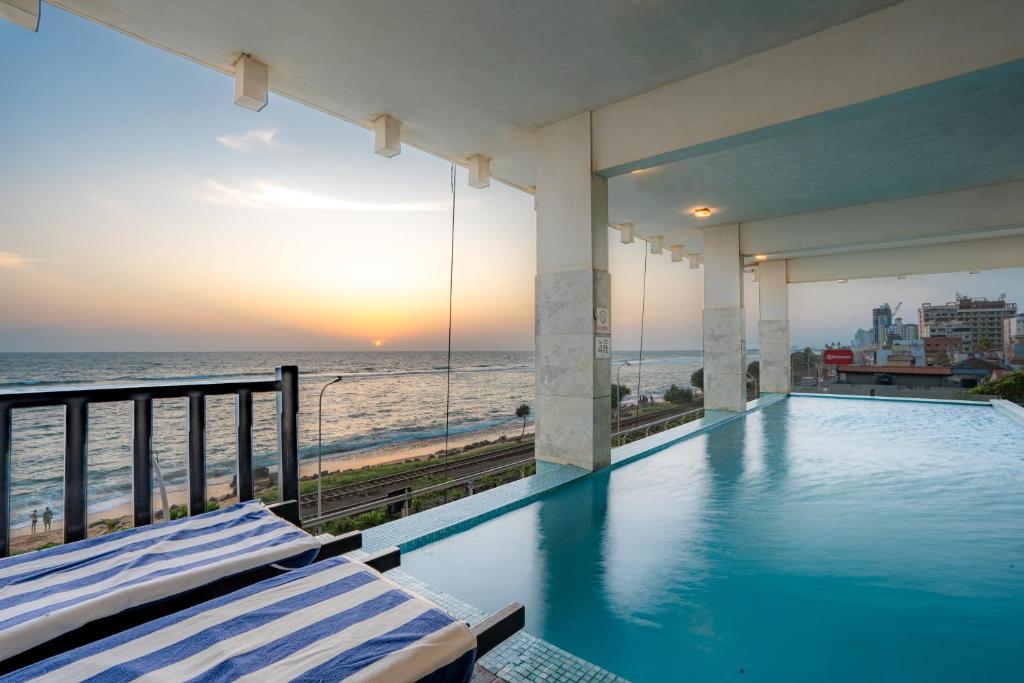 هتل میراژ کلمبو